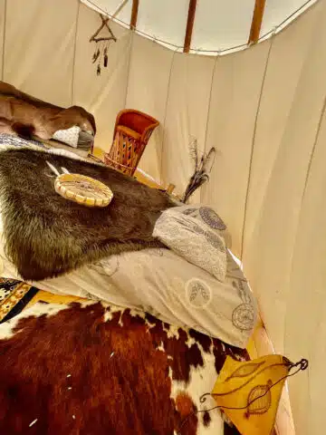 indian-tipi-decoration