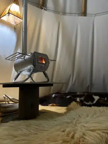 indian-tipi-poele