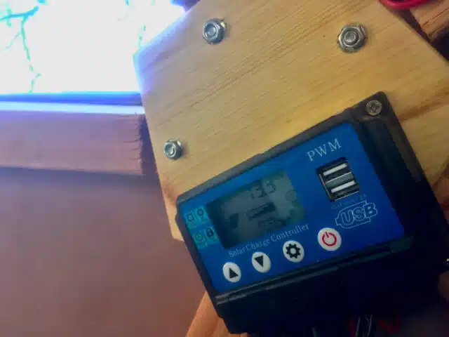 petite-ourse-chargeur-solaire